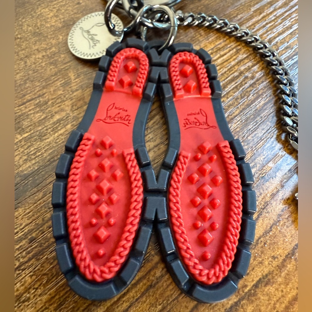 ✨SOLD✨Christian Louboutin Red Bottoms Keychain - Picture 3 of 6